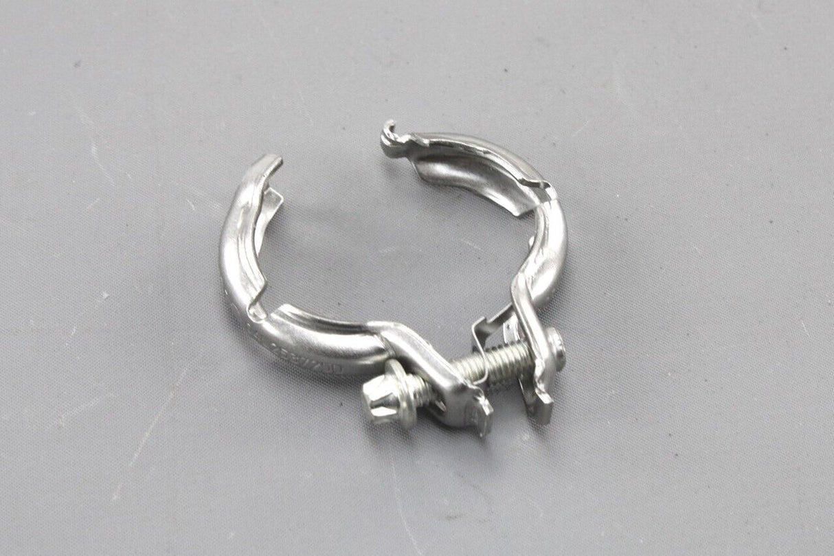 VW Golf Audi A6 Q3 Skoda Octavia SEAT AdBlue injector clamp 04L253725D