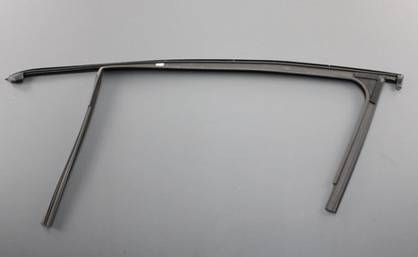 Mercedes-Benz GLA 200 & GLA 180 window guide rail (right) A1567250225