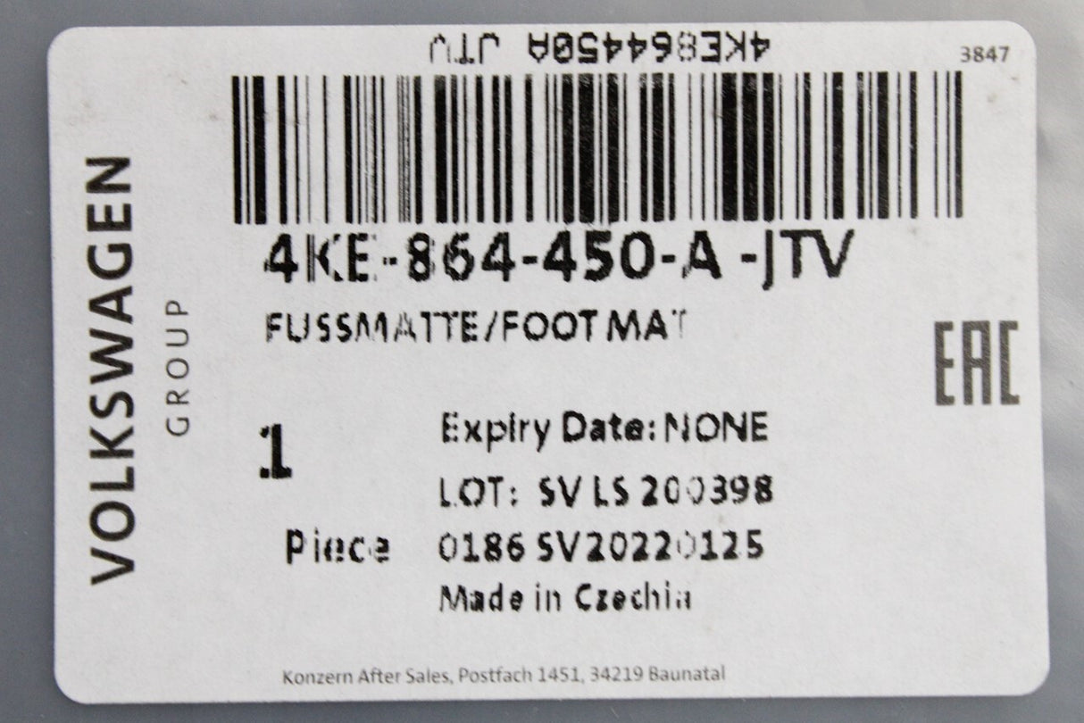 Audi e-tron 2019-on carpet floor mats (rear) 4KE864450A JTV