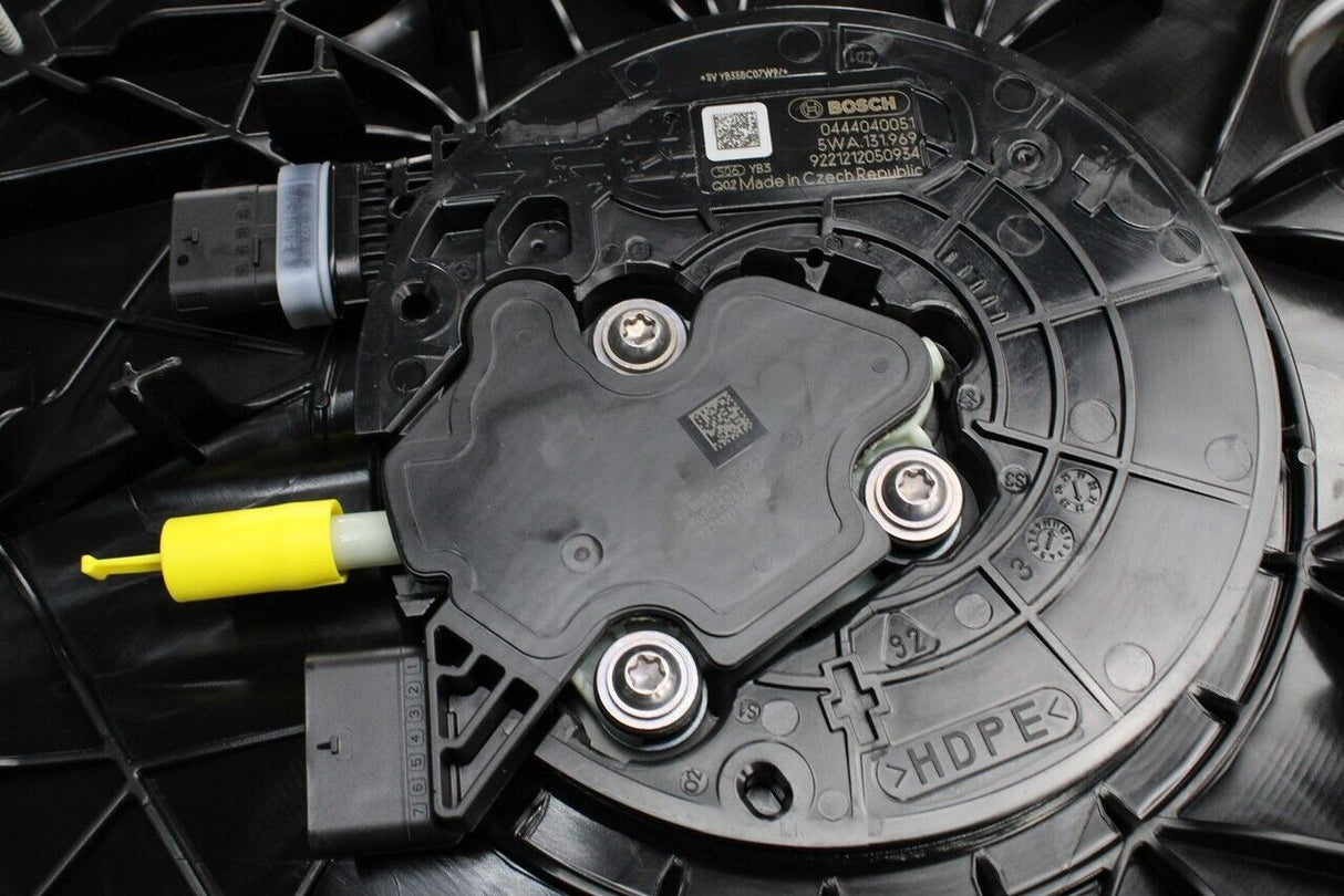 VW Transporter T6.1 2020-on ad-blue tank with delivery module 7LA131877E