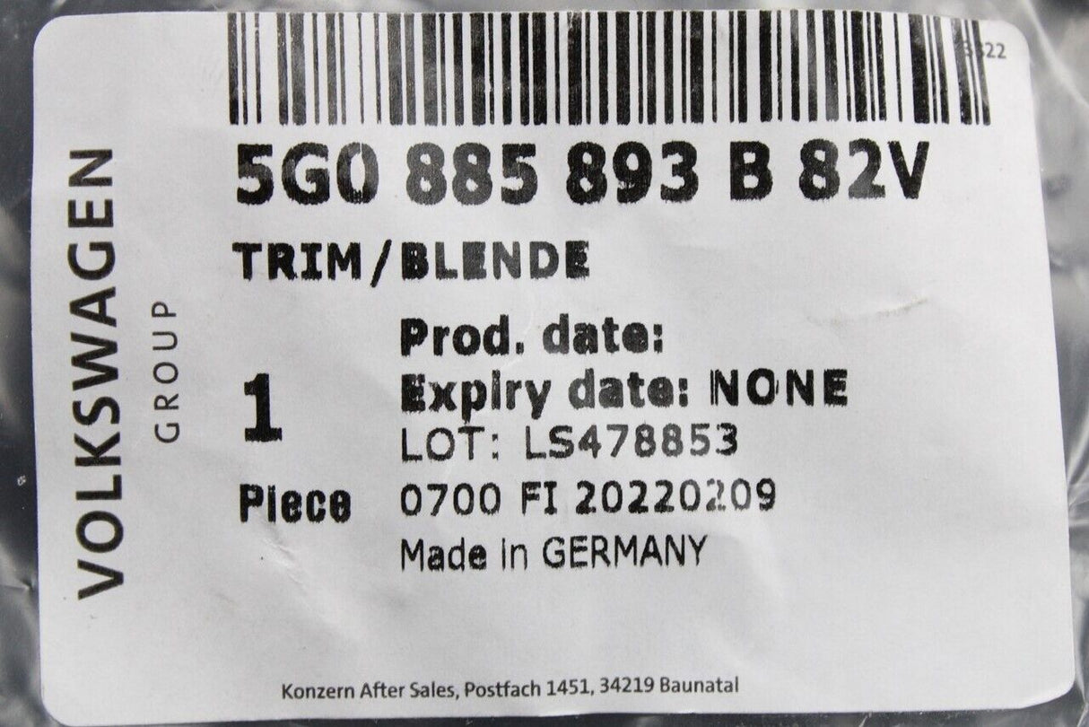 VW Golf MK7 7.5 rear seat backrest release trim (left) 5G0885893B 82V