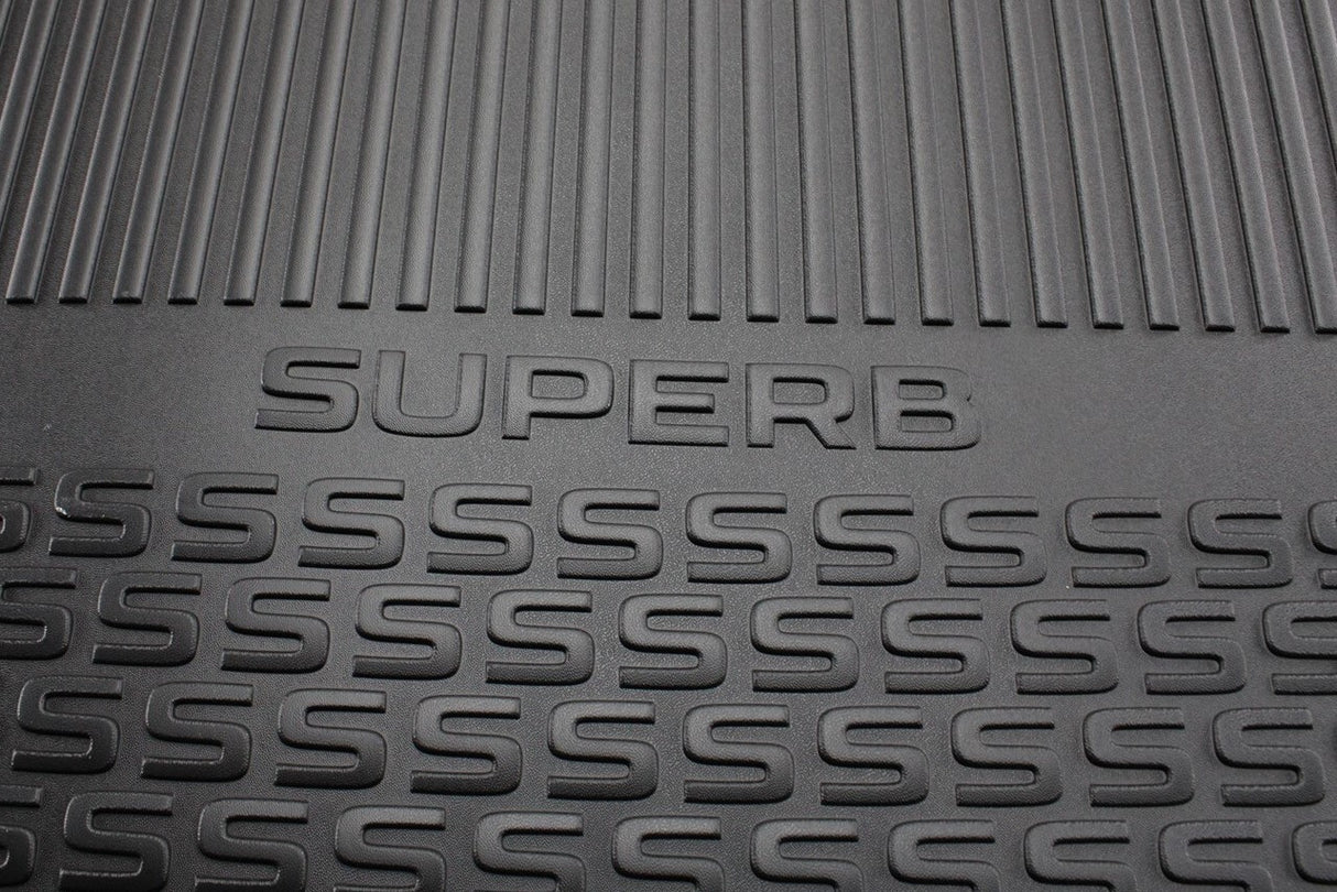 Skoda Superb 2015-on reversible boot mat liner (saloon) 3V5061163