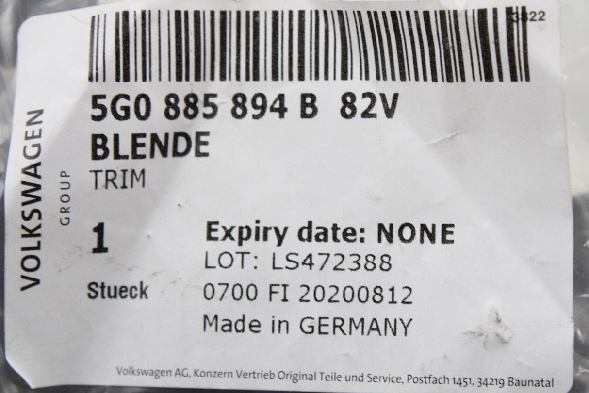 Genuine VW Golf MK7 7.5 rear seat backrest release trim (right) 5G0885894B 82V