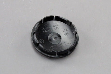 VW Up! T-Cross T-Roc alloy wheel centre cap (x1) 1S0601171 FOD