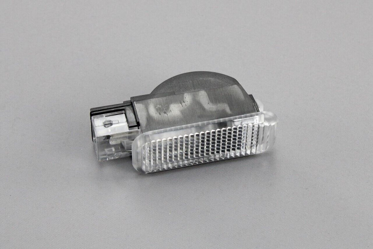 Genuine VW Audi Skoda SEAT Boot luggage compartment light (x1) 3B0947415B
