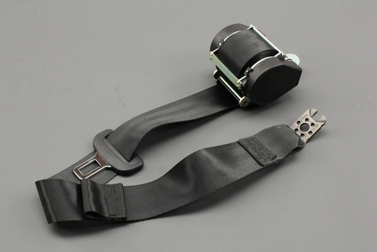 VW Golf Estate MK7 MK7.5 2014-2020 seat belt (rear) 5G9857805 RAA