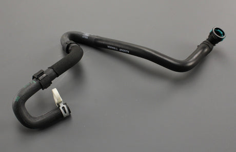 Land Rover Discovery 5 Range Rover auxiliary radiator feed hose LR100138