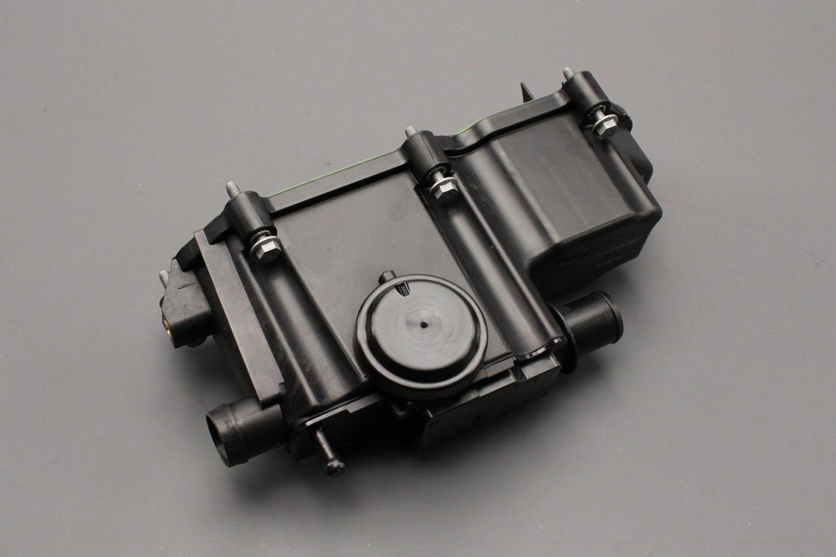 Land Rover Discovery Sport Evoque 2012-on crankcase breather LR110464