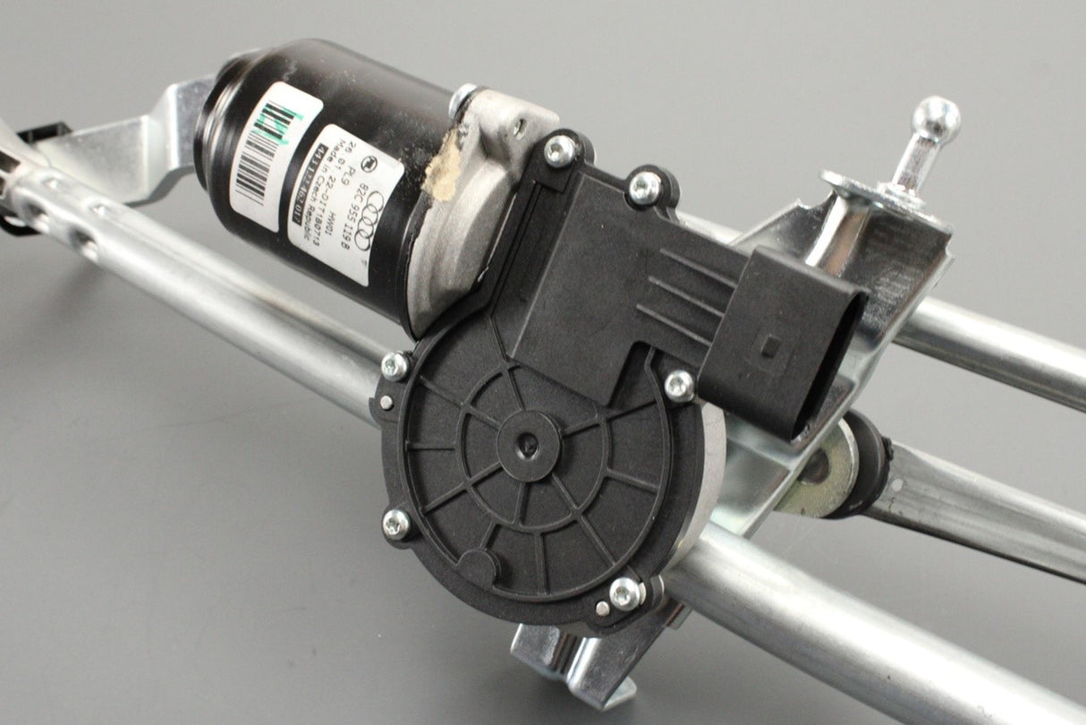 Audi A1 2019-on RHD window wiper linkage with motor 82C955023B