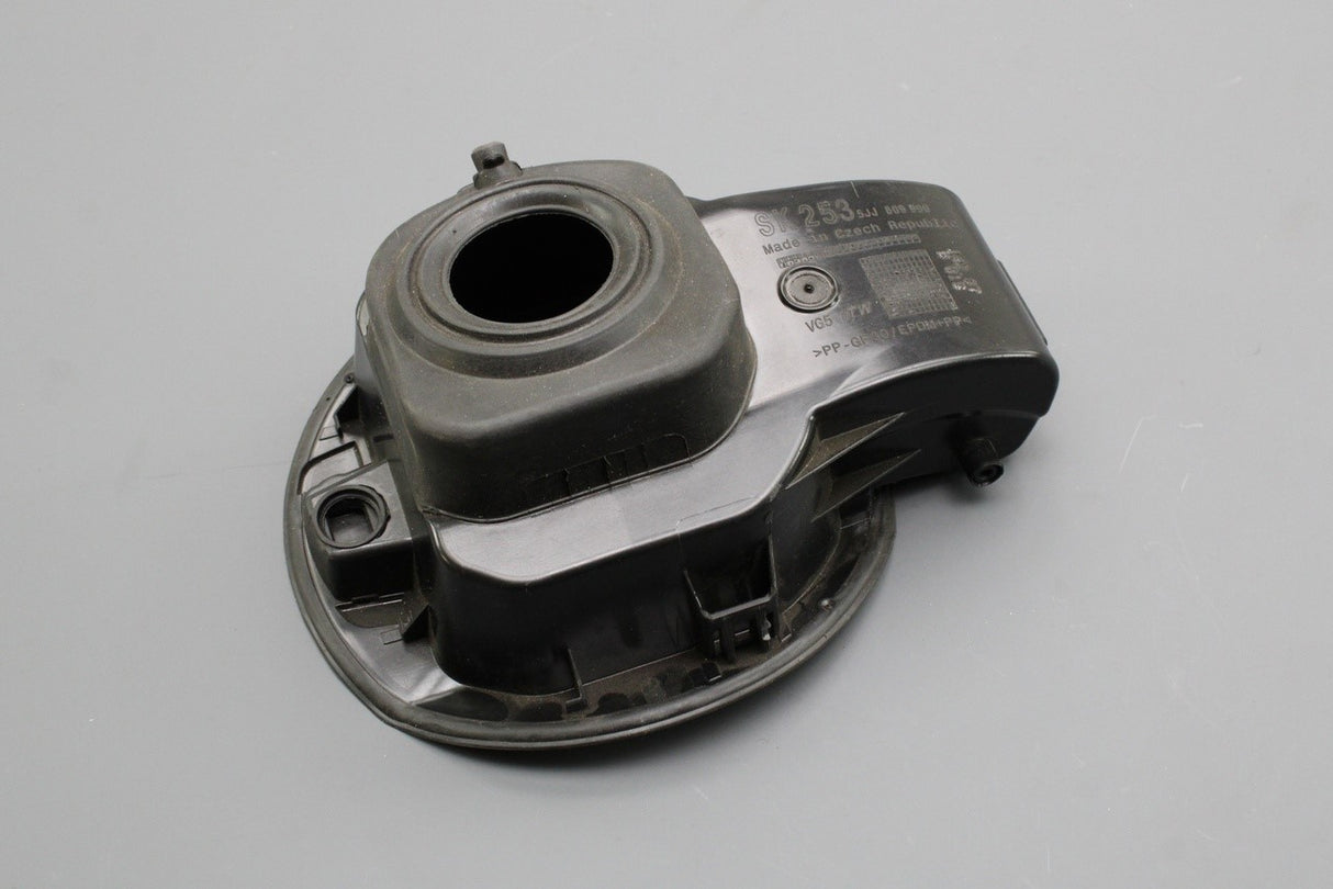 Skoda Rapid Spaceback 2013-2022 fuel filler flap housing 5JJ809999B
