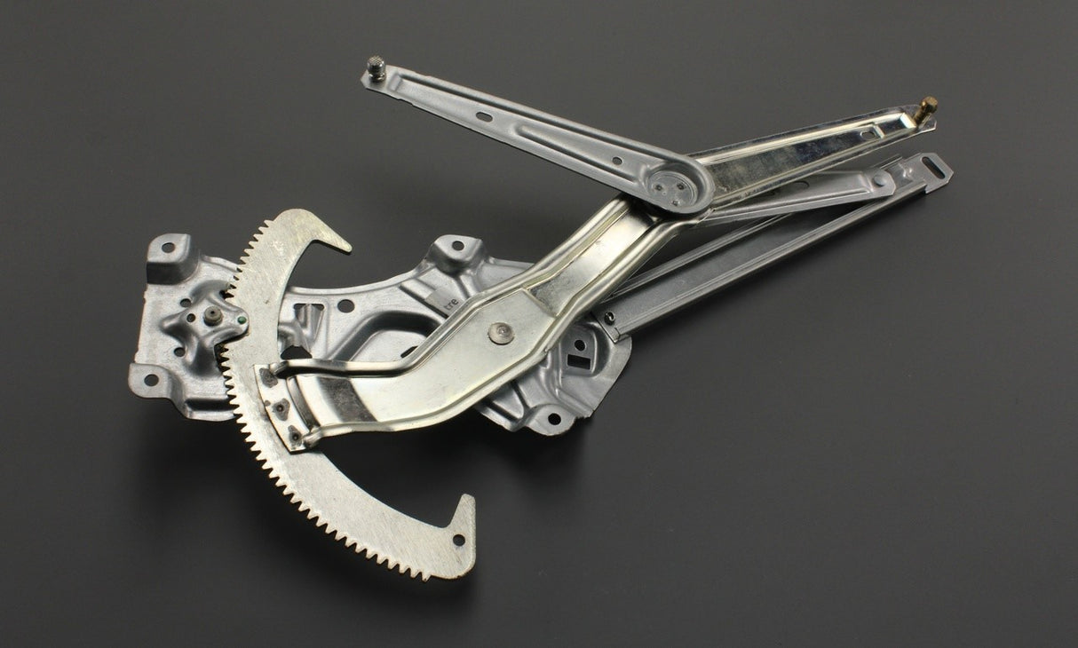 BMW E36 1990-1999 front manual window regulator (right) 51328146802