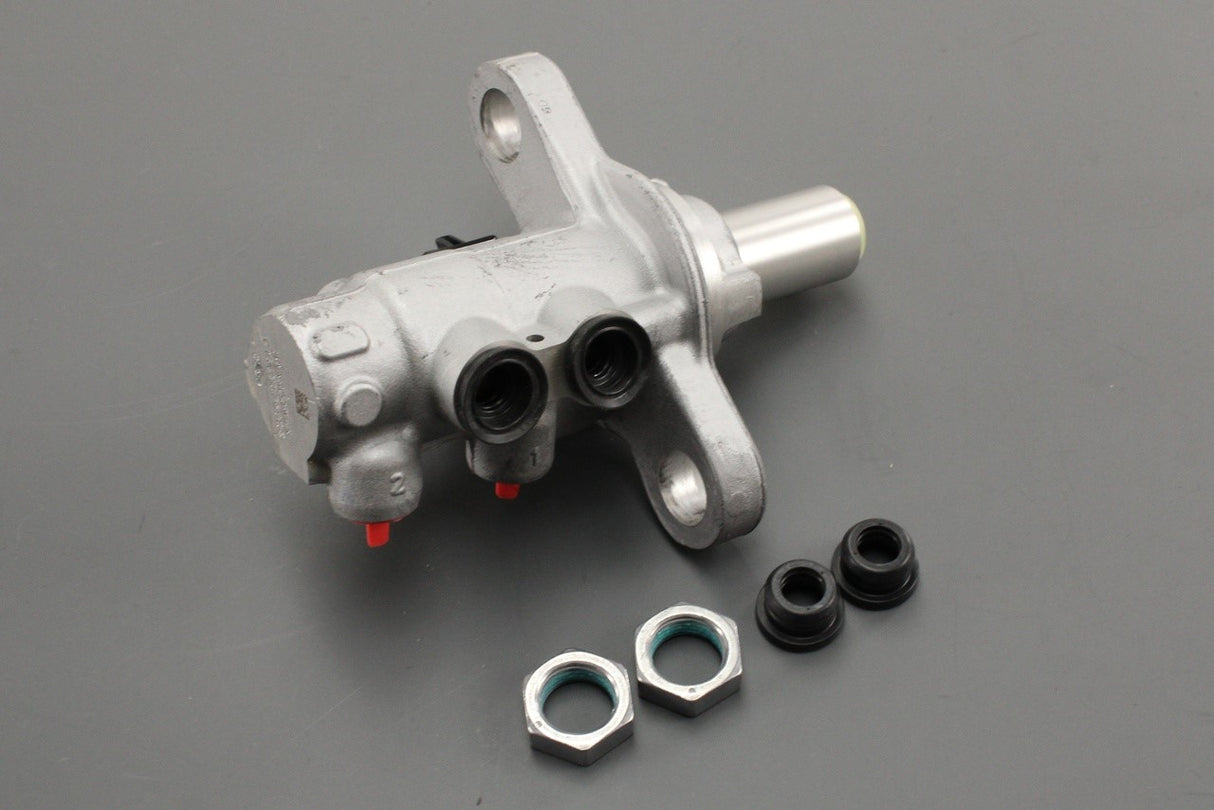 Audi Q5 2017-on tandem brake master cylinder (RHD) 80A611021B