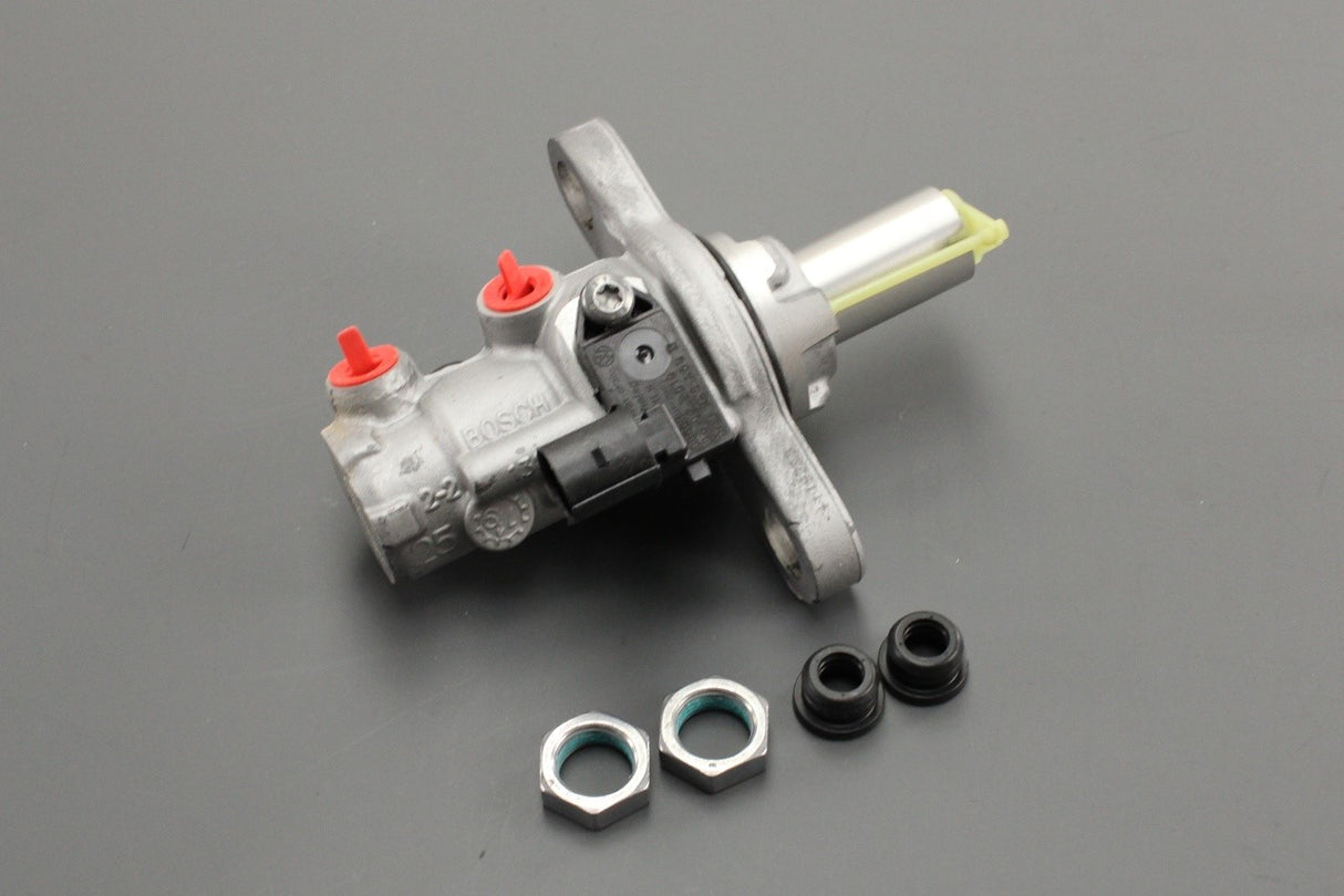 Audi Q5 2017-on tandem brake master cylinder (RHD) 80A611021B