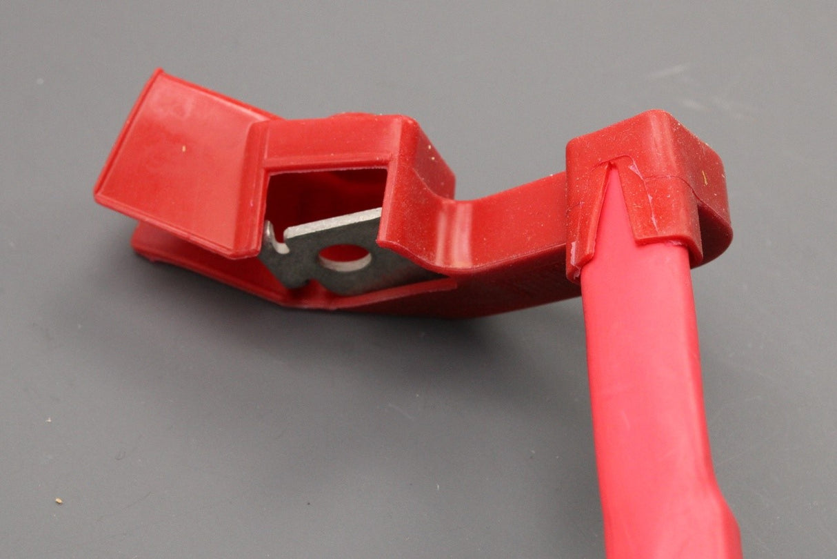 Land Rover Defender 2007-2016 positive battery cable LR052173