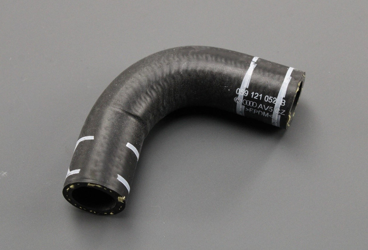Audi A4 A5 Q7 VW Touareg Phaeton 3.0 V6 TDI coolant pipe 059121052B