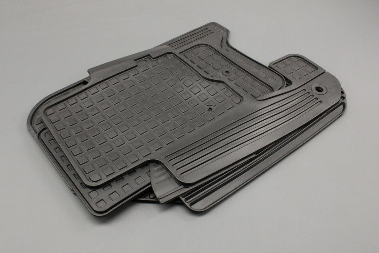 Land Rover Discovery 4 2010-2016 RHD rubber floor mat set VPLAS0252