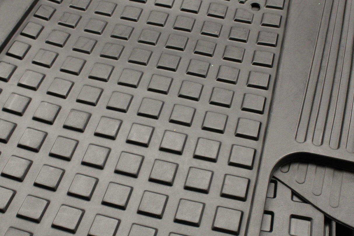 Land Rover Discovery 4 2010-2016 RHD rubber floor mat set VPLAS0252