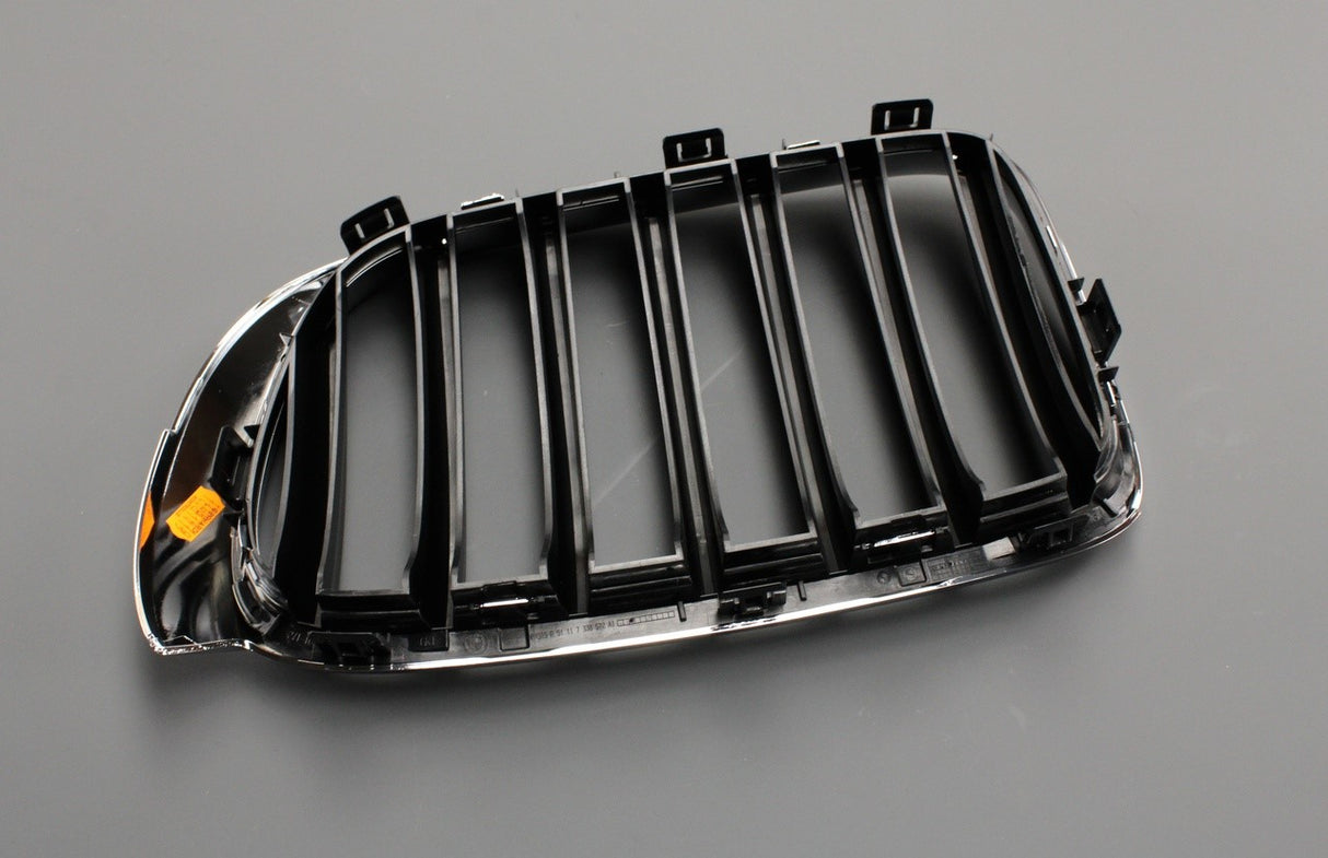 BMW X3 F25 X4 F26 front bumper grille trim (right) 51117338572