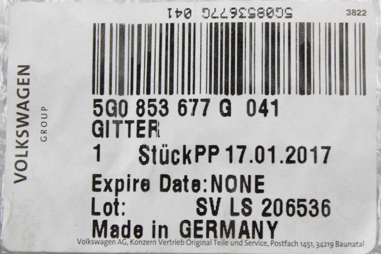 VW Golf R MK7 2013-16 centre lower front bumper grille 5G0853677G 041