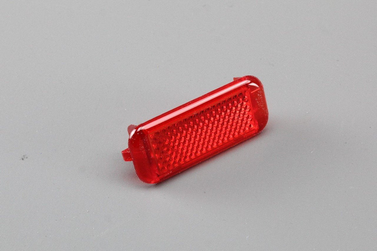 Audi A3 A4 A5 A6 A8 TT R8 TT door reflector 8P0947412