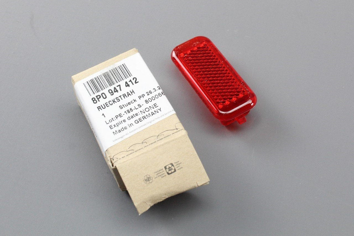 Audi A3 A4 A5 A6 A8 TT R8 TT door reflector 8P0947412