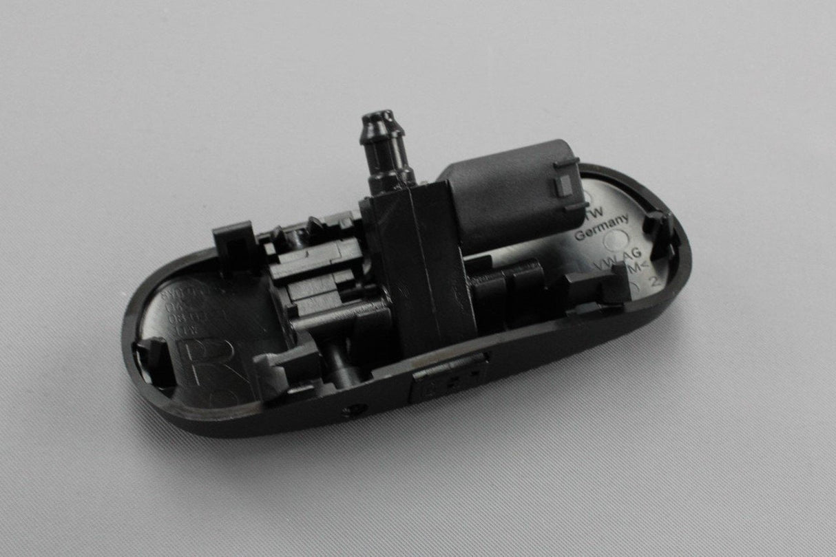 Audi A3 S3 RS3 8Y 21-on heated windscreen washer jet (right) 8Y0955988C