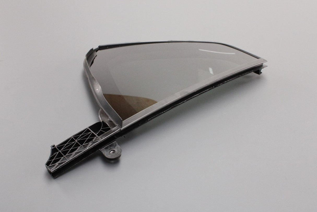 VW T-Cross 2019- fixed door window glass (right rear) 2GM845214E 5AP