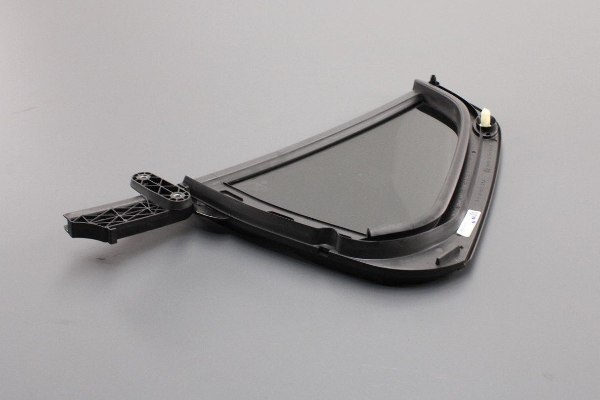 VW T-Cross 2019- fixed door window glass (right rear) 2GM845214E 5AP