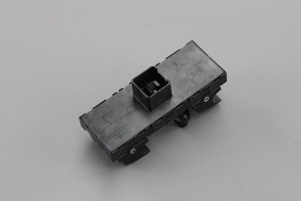 VW Amarok CC Polo Tiguan drivers side window switch pack 1K4959857C REH