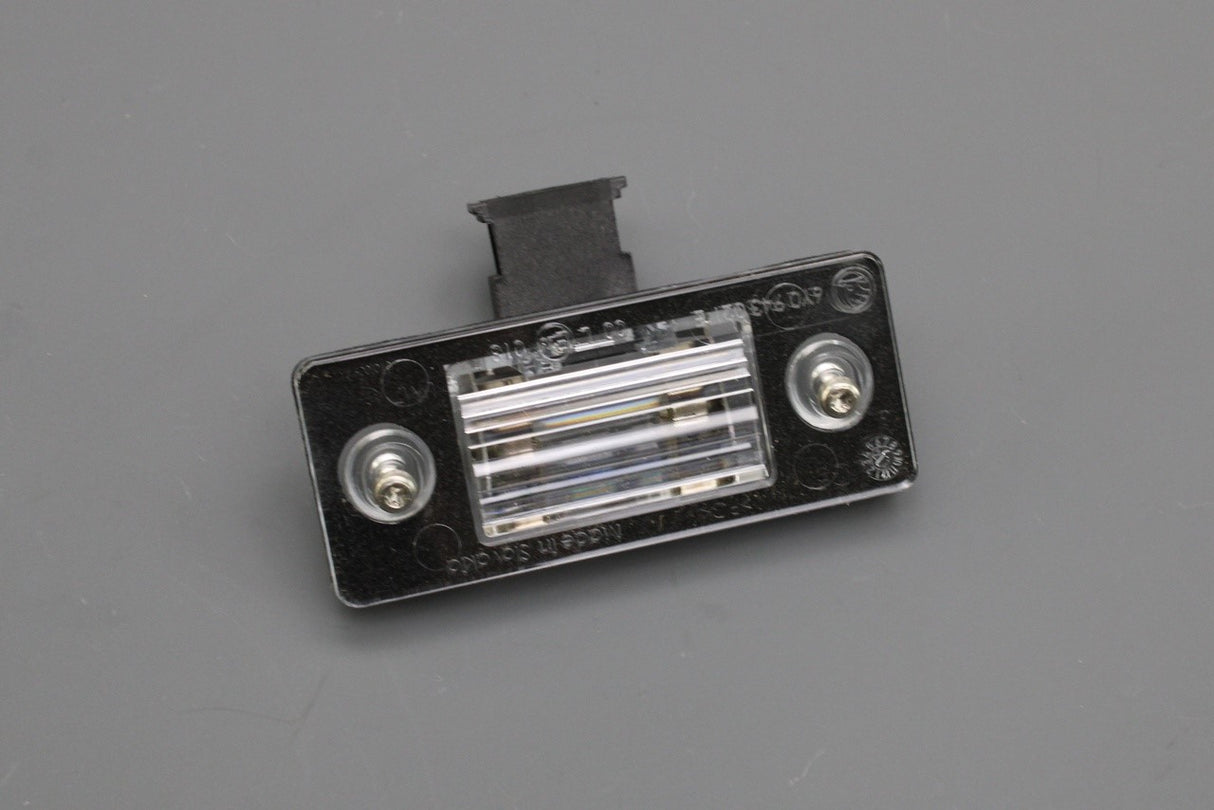 Skoda Fabia 2007-2015 Yeti 2010-2013 number plate light (x1) 6Y0943021E
