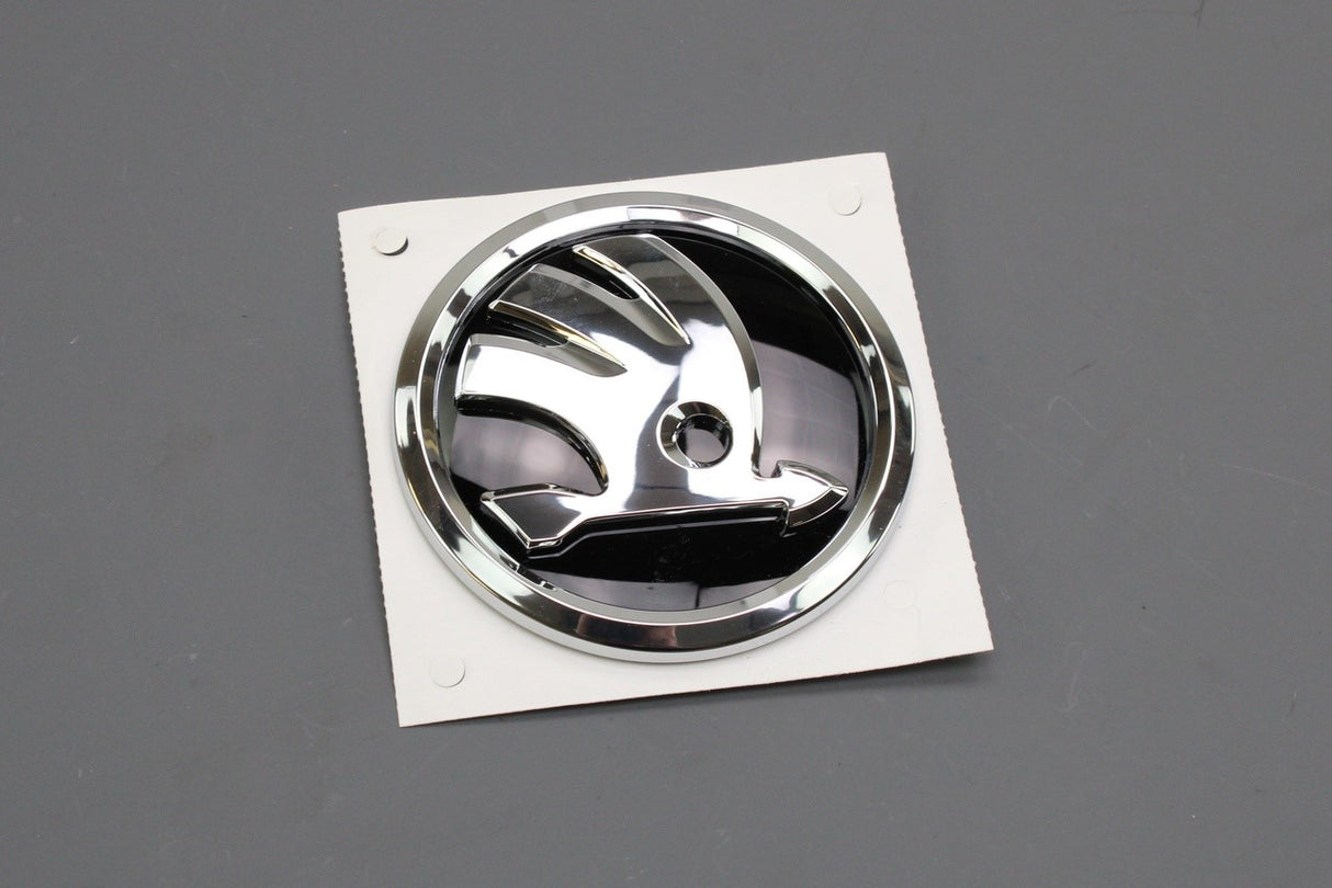 Skoda Fabia 2015-2023 rear boot lid skoda emblem badge 6V0853621A FOD