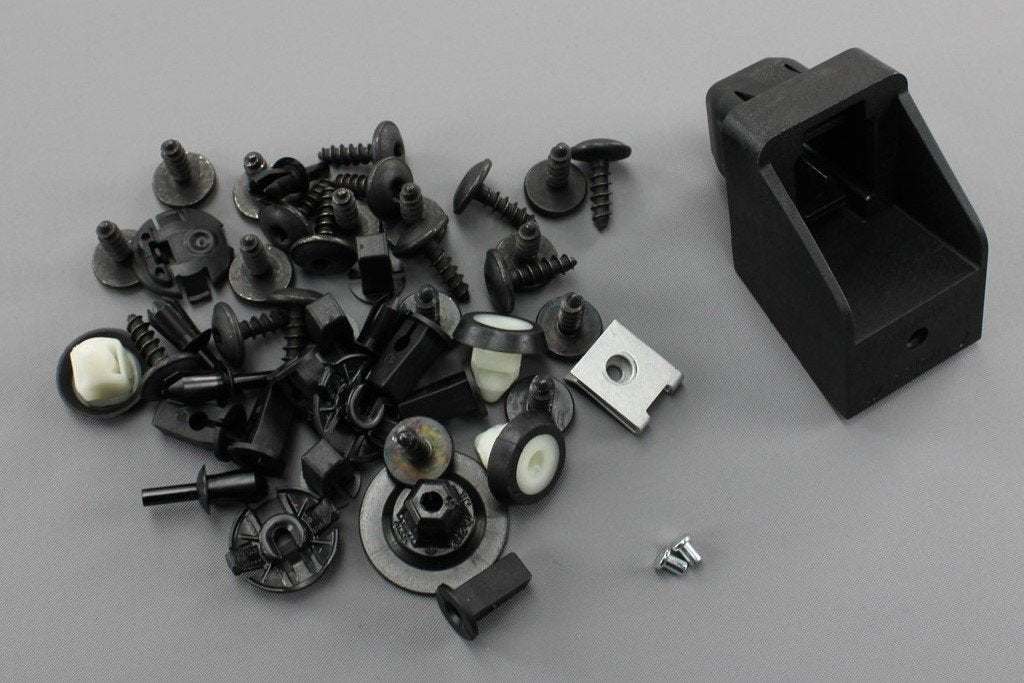 Audi A3 17-20 wheel housing liner attachment parts (front) 8V0098629A