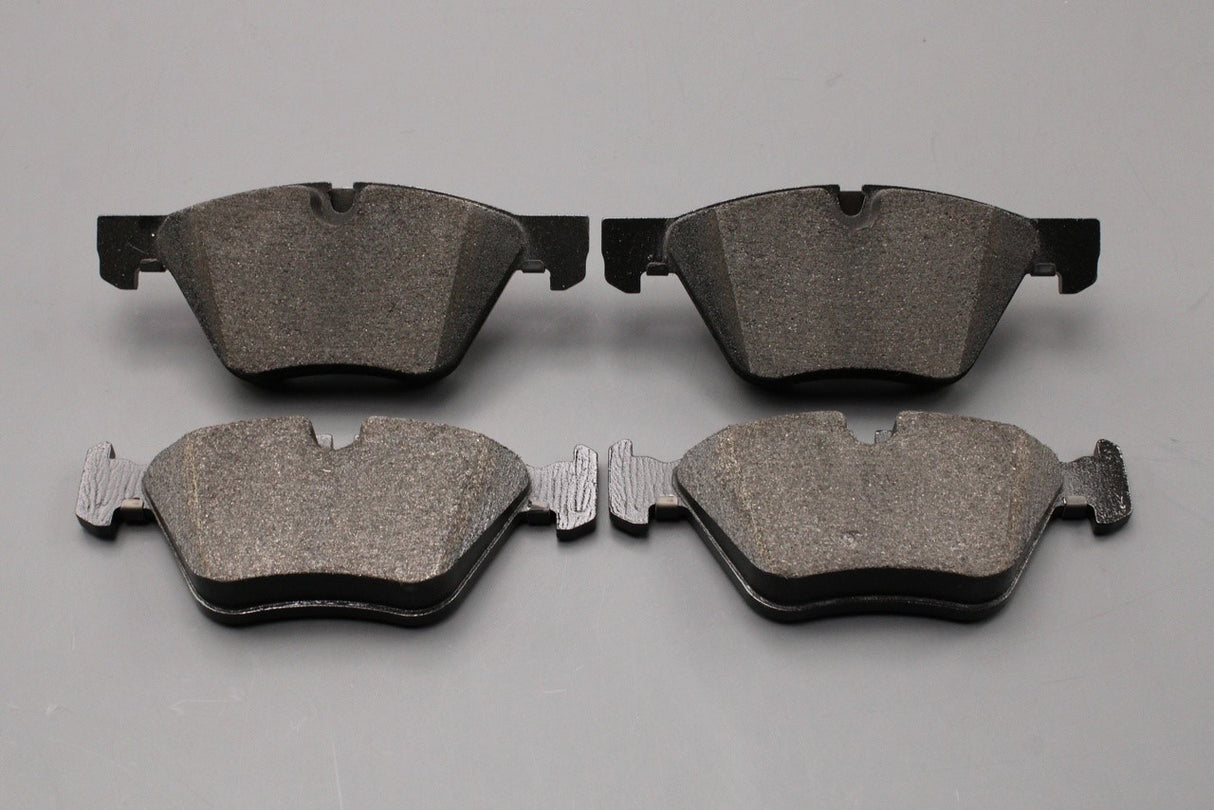 BMW 1' E81 E82 E87 E88 3' E90 E91 E92 E93 brake pads (front) 34116777772