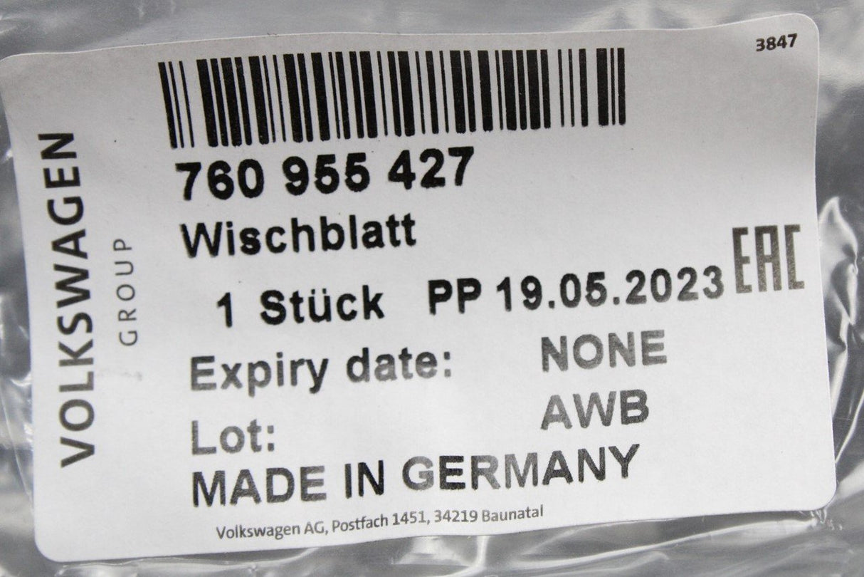 VW Touareg 18-on wiper blade (rear) 760955427