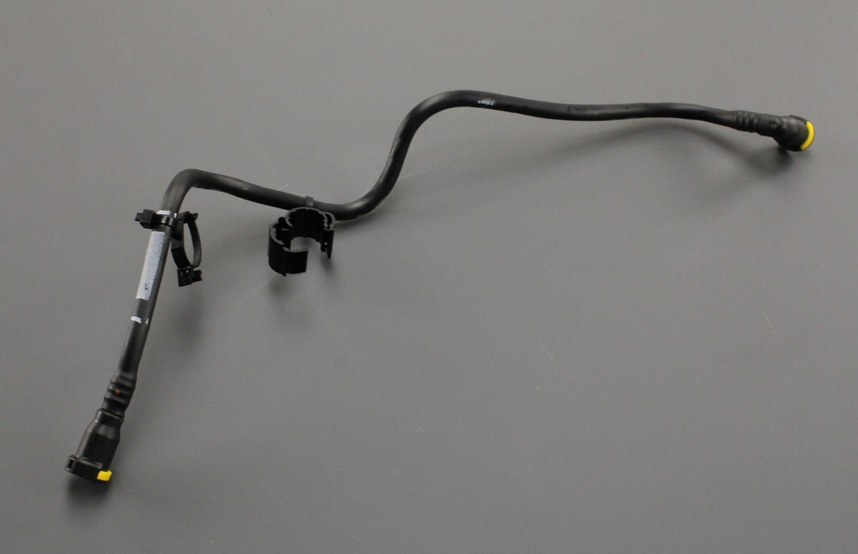 Land Rover Discovery 5 Range Rover Sport 14-on fuel cooler hose LR081680