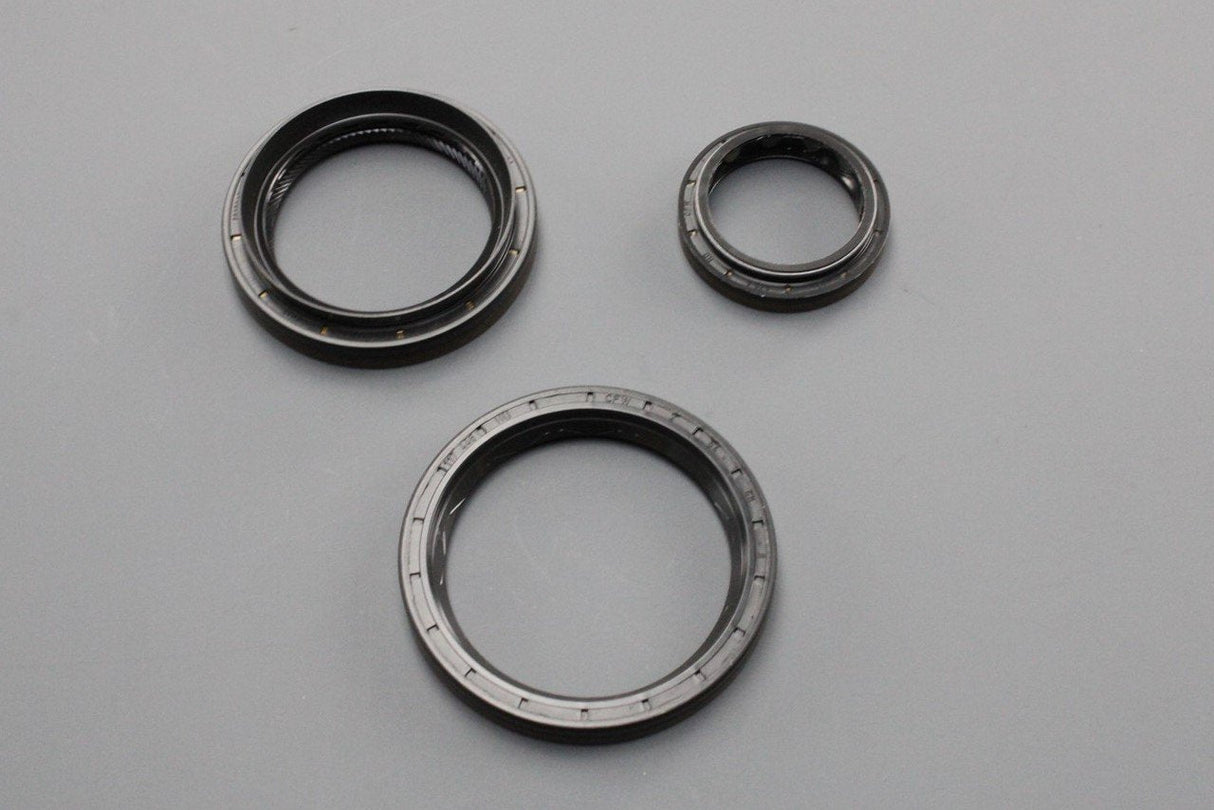 VW Skoda SEAT CUPRA driveshaft oil seal repair kit (front) 0D9498305A