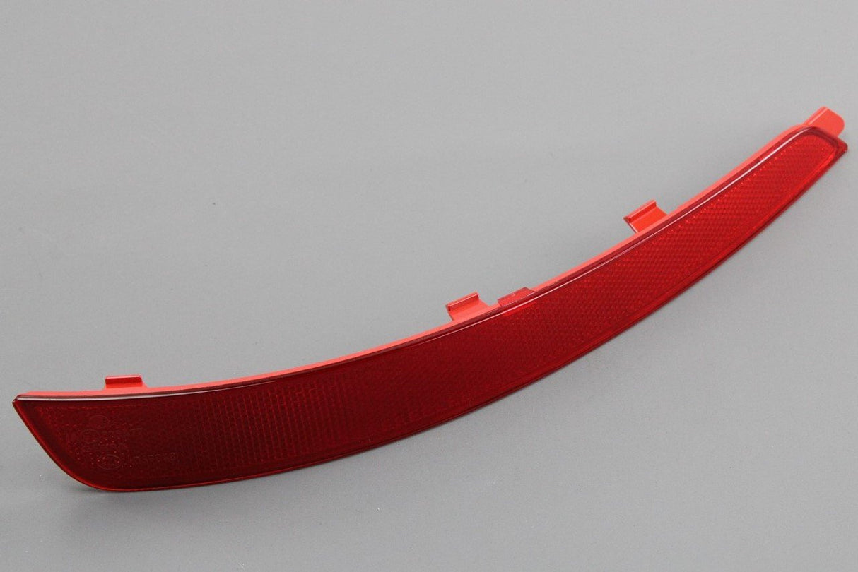 Skoda Octavia 5E Estate 2013-20 rear bumper reflector (left) 5E9945105