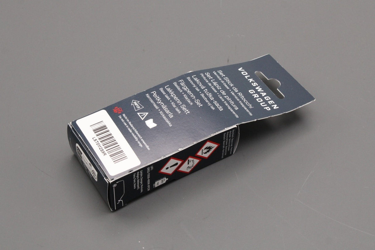 Audi touch up paint pen with clear coat Glacier White (x2 9ml) LST0M2S9R