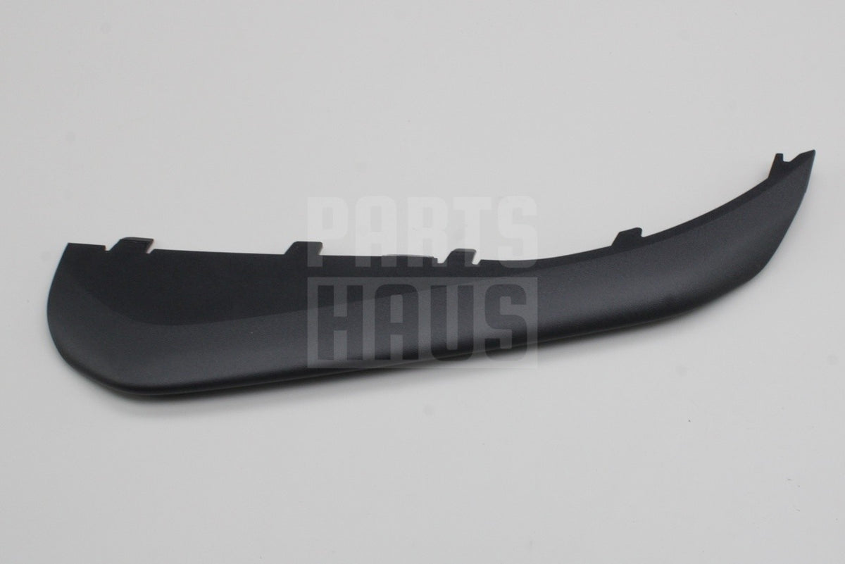 Audi A1 2019-2026 front bumper lower trim (right) 82A807062 9B9