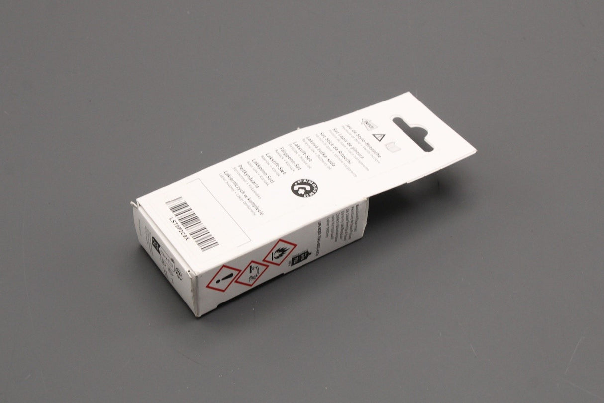 VW Touch up paint set x2 9ml Deep Black Pearl LC9X LST0P2C9X