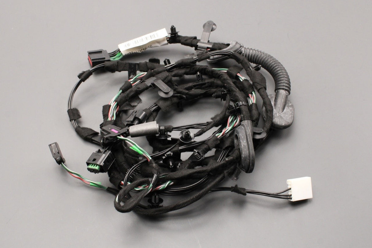 Range Rover Sport 2010-2013 boot lid wiring harness LR015981