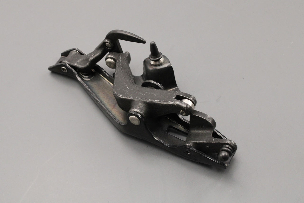 Range Rover Evoque 2012-2018 convertible roof latch (right) LR081724