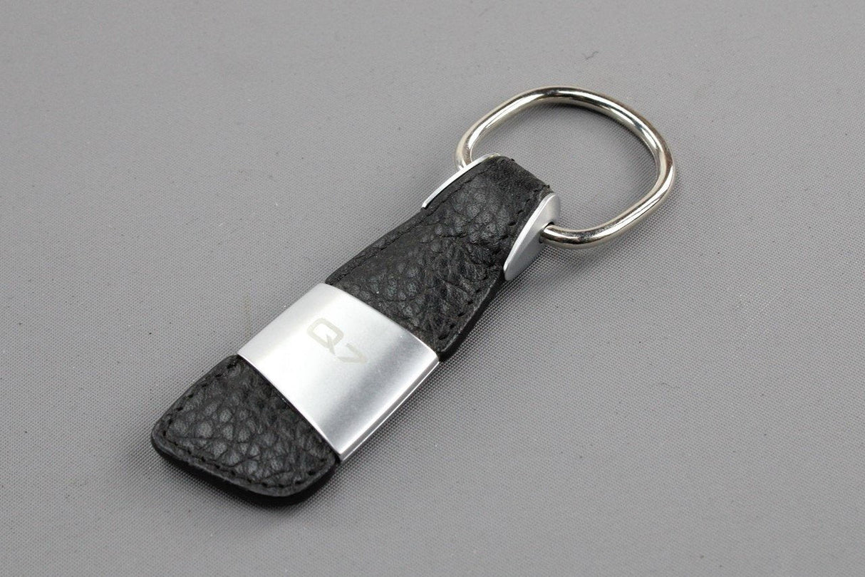 Audi Q7 leather keyring 3181400217