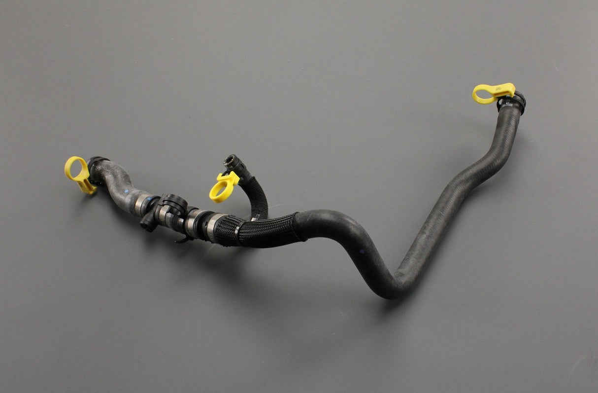 Land Rover Range Rover 2010-12 auxiliary radiator hose (4.4 V8) LR022660