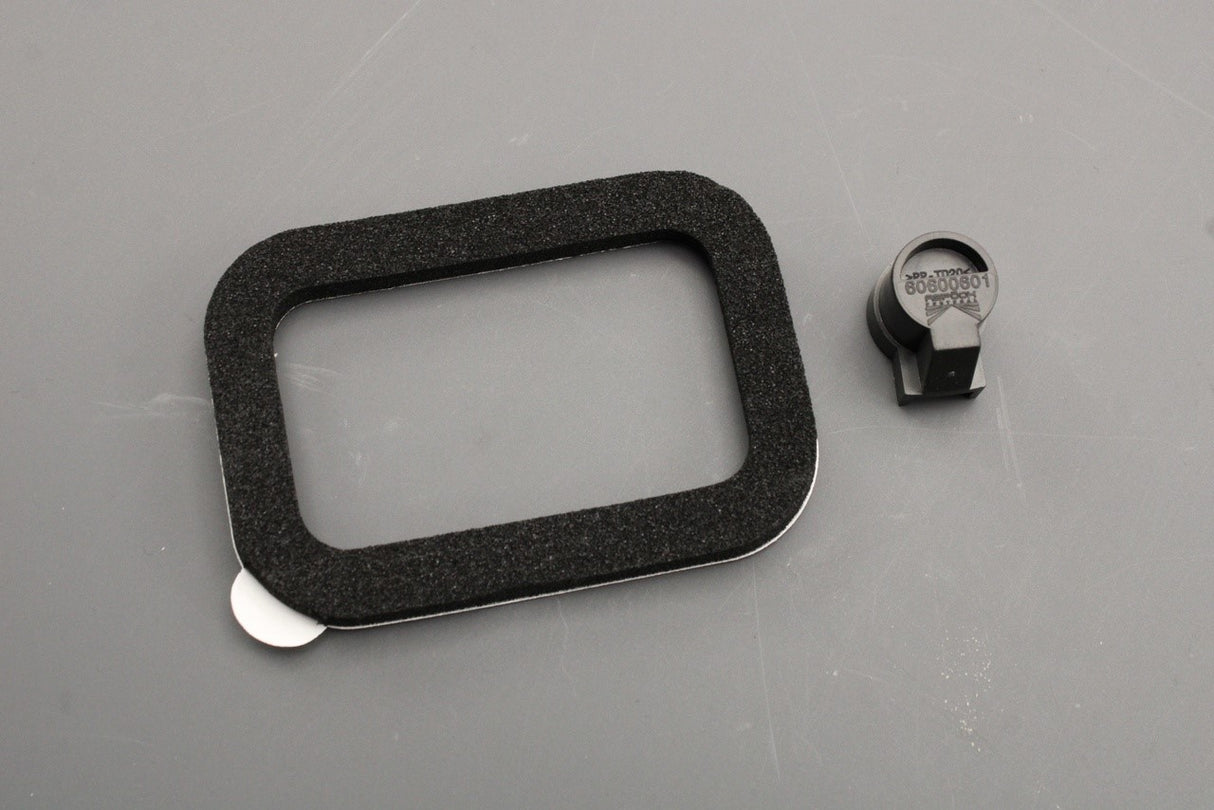 VW Crafter 17-on bulb carrier holder with gasket (rear left) 7C0945257A