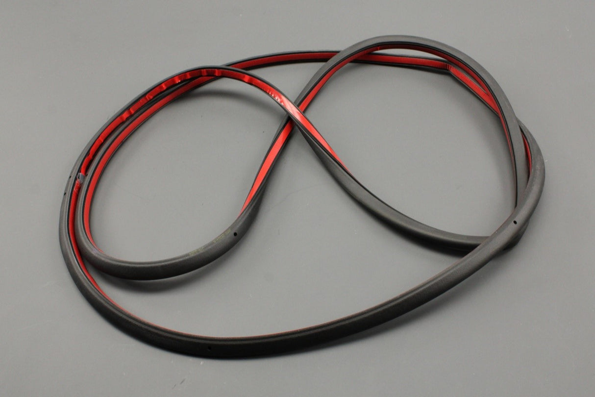 Range Rover Velar 2017-on rear door seal LR113847