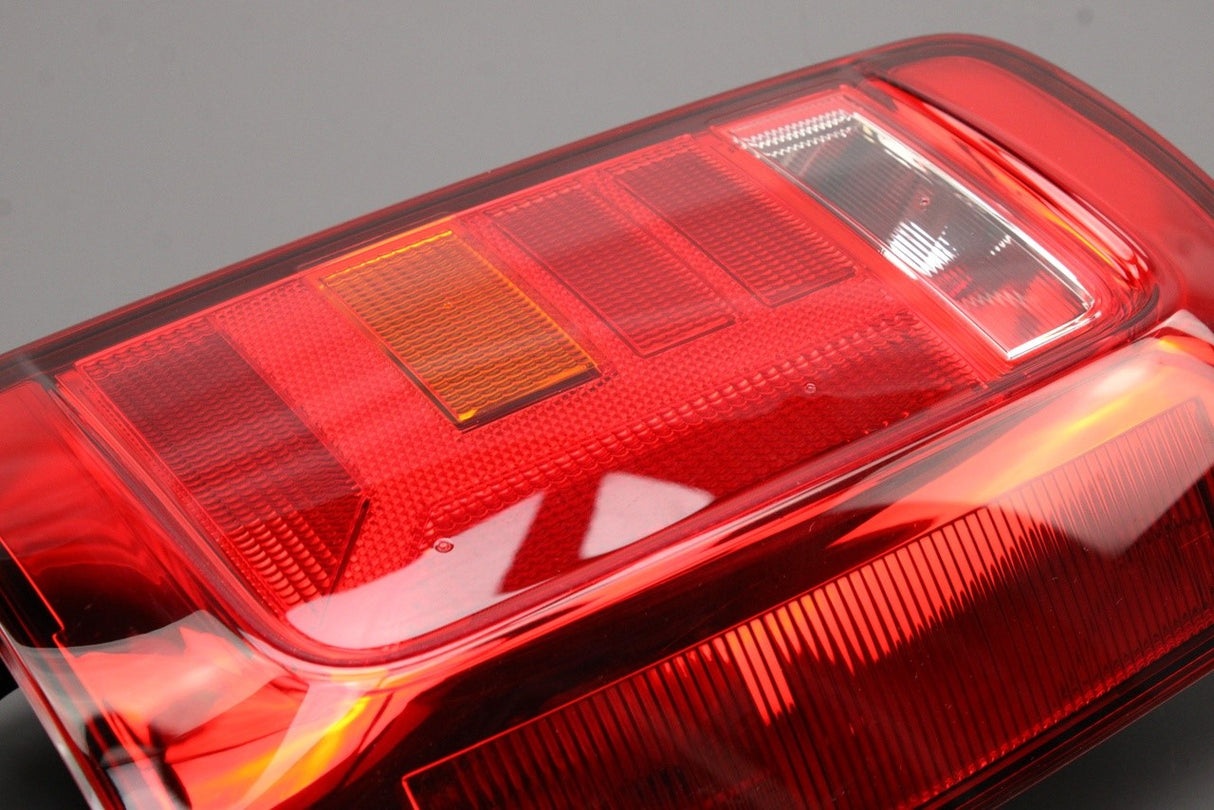 VW Caddy 2K 16-20 right tail light (wing doors & wiper) 2K2945096AB