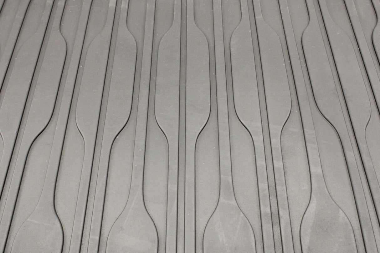 Range Rover Velar 2017-on luggage compartment boot rubber mat VPLYS0411