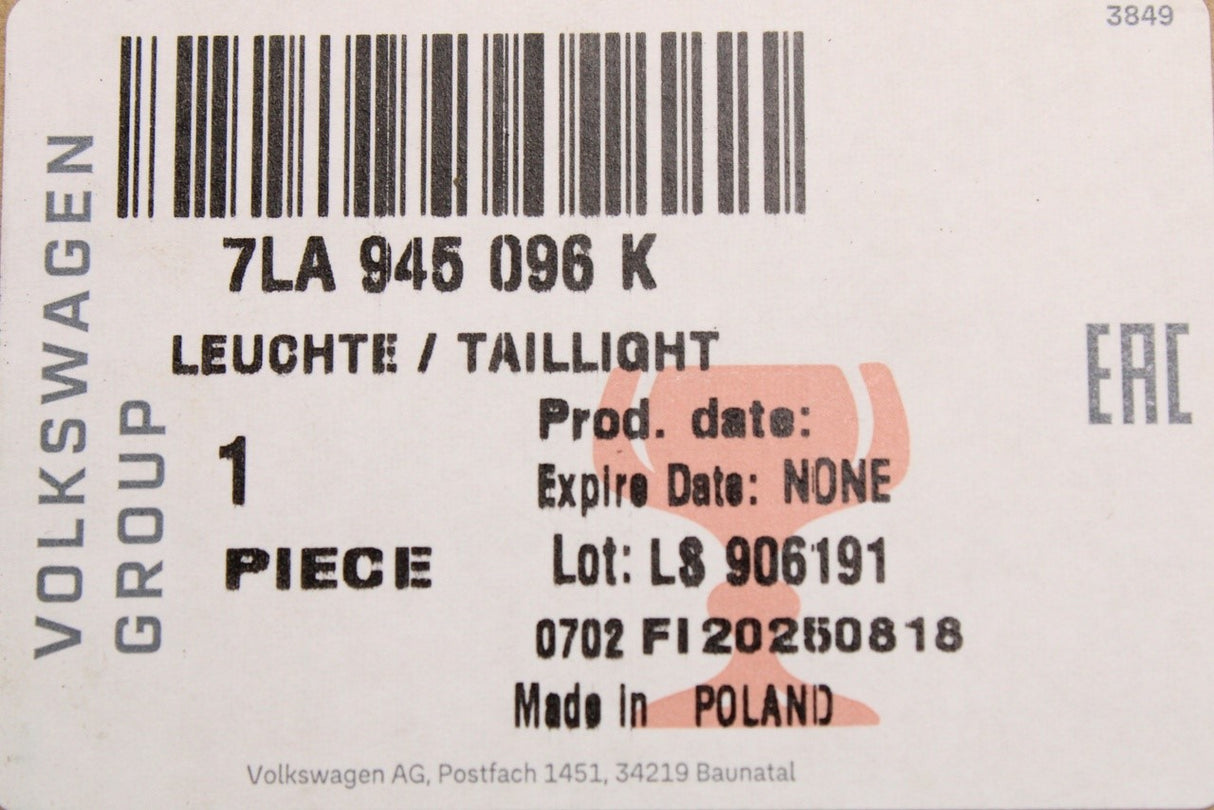 VW Transporter T6.1 right halogen tail light (tailgate model) 7LA945096K