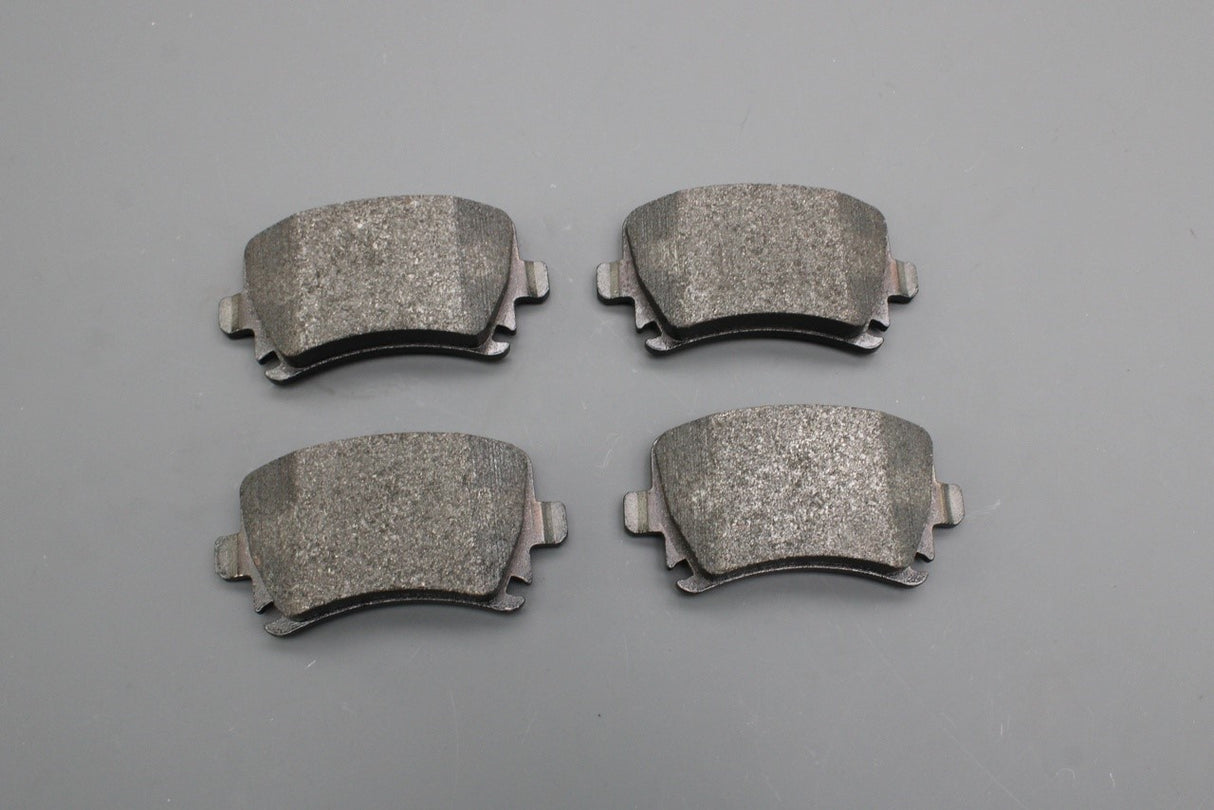 VW Golf MK5 R32 Audi S3 Skoda SEAT rear brake pads set (282x12mm) 1K0698451S